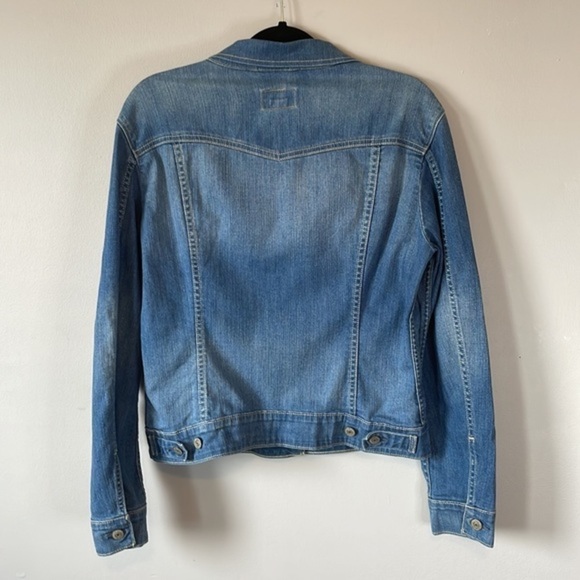 LEVI’S Jean Jacket 💙 M - Picture 4 of 10